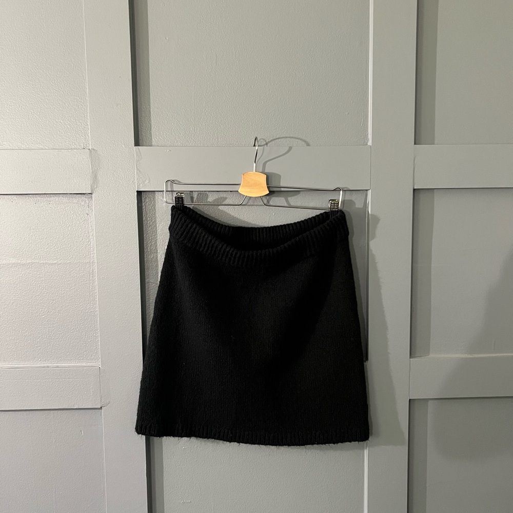 Old Navy Black Skirt